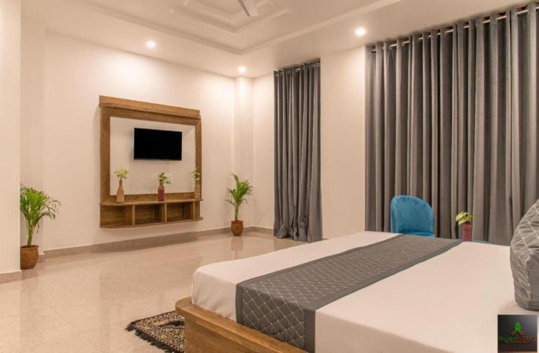 The Hillside Inn Kasauli By Exotic Stays Ngoại thất bức ảnh
