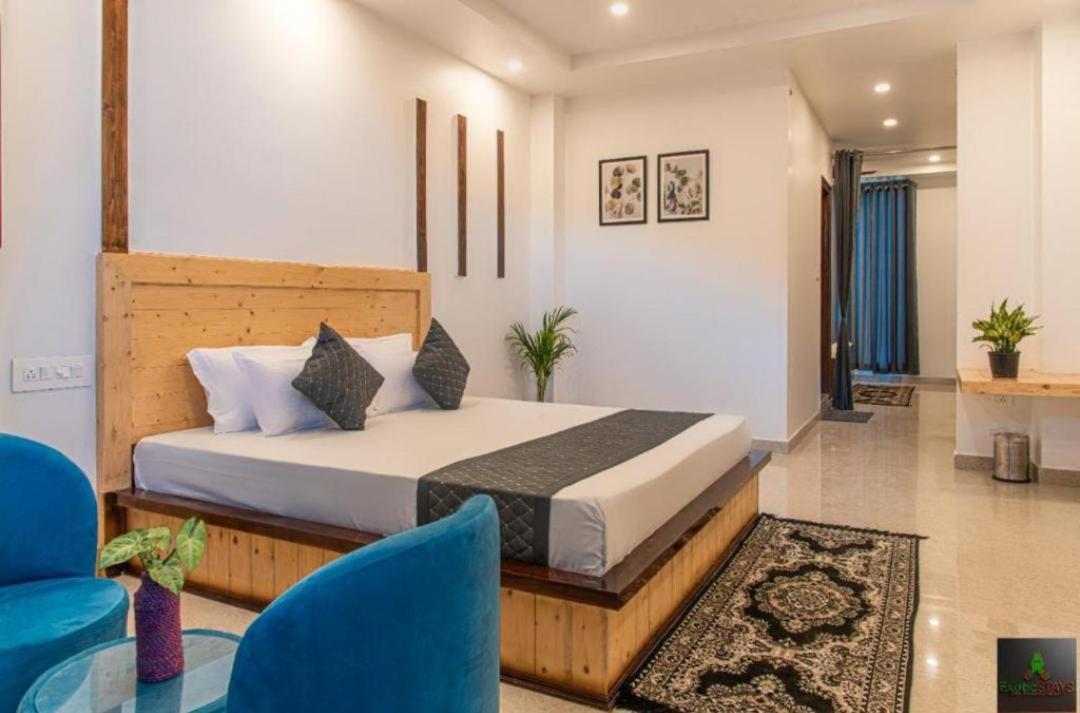 The Hillside Inn Kasauli By Exotic Stays Ngoại thất bức ảnh