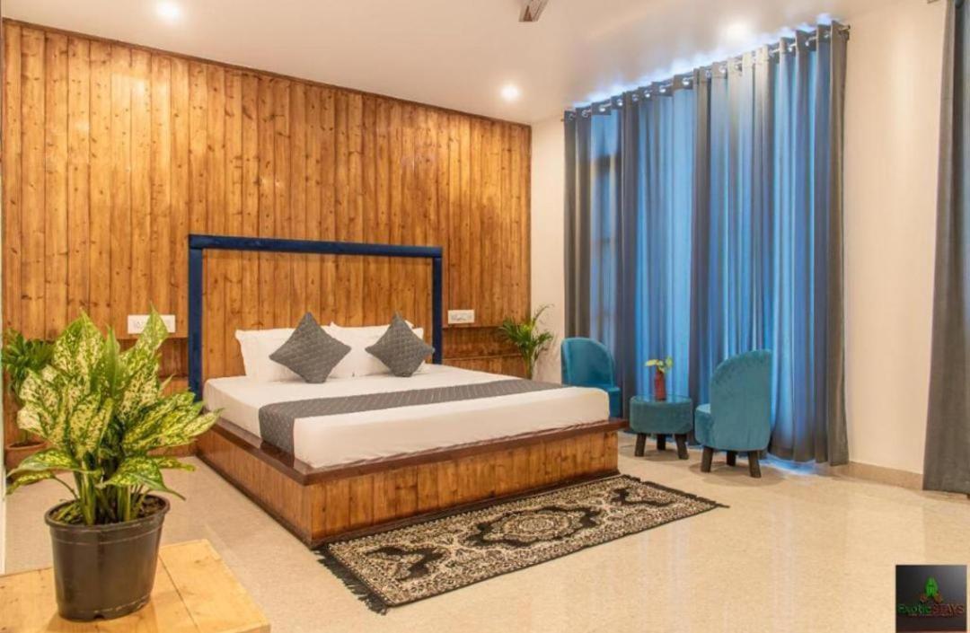 The Hillside Inn Kasauli By Exotic Stays Ngoại thất bức ảnh